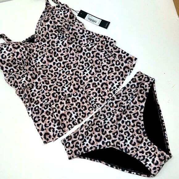 🔥NICOLE MILLER SWIMSUIT SZ MediumNew women’s - Picture 1 of 6